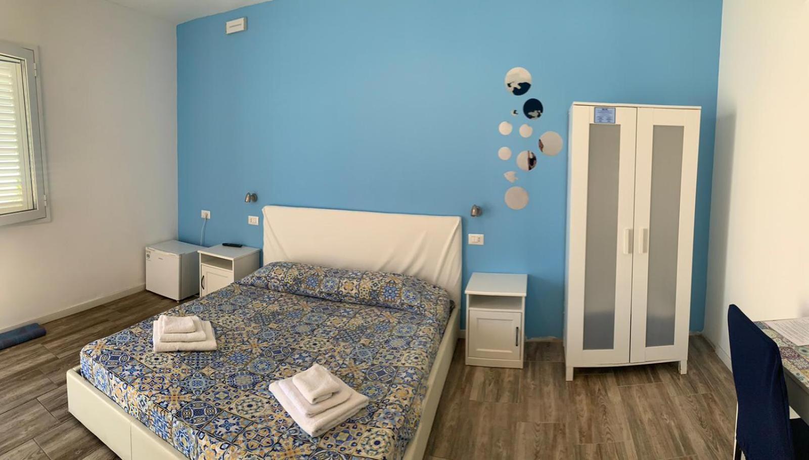 Borgomarino'S Room Cefalù Exterior foto